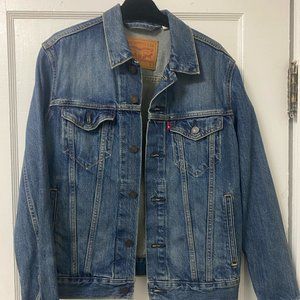 men's Levi jean jacker